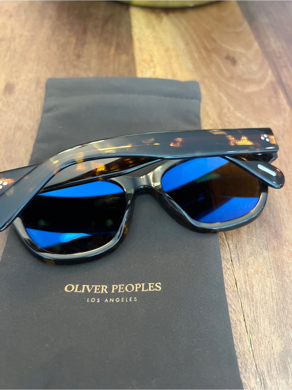 Oliver Peoples Designer Tortoiseshell Eadie Sunglasses with case - Picture 12 of 15